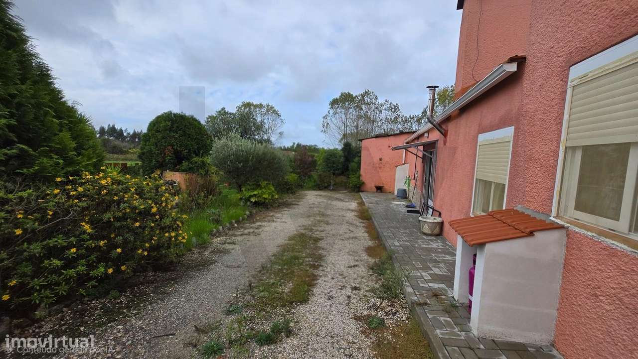 Moradia Gandaresa em  Rio Tinto ouca vagos com terreno e floresta-42