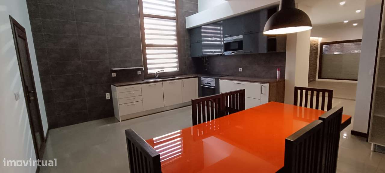 Moradia T4 Isolada na Urbanização do Bonito – Entroncamento-46