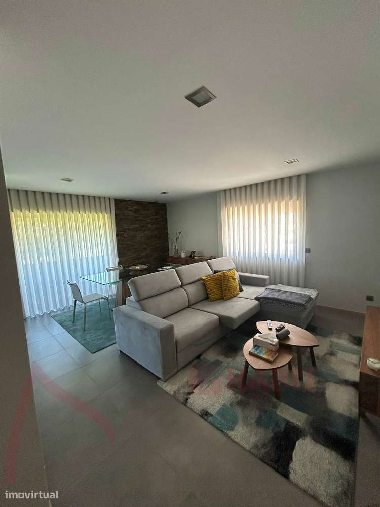 Apartamento T2 Duplex com Terraço e Garagem para venda em Barbudo, Vil - Grande imagem: 5/25