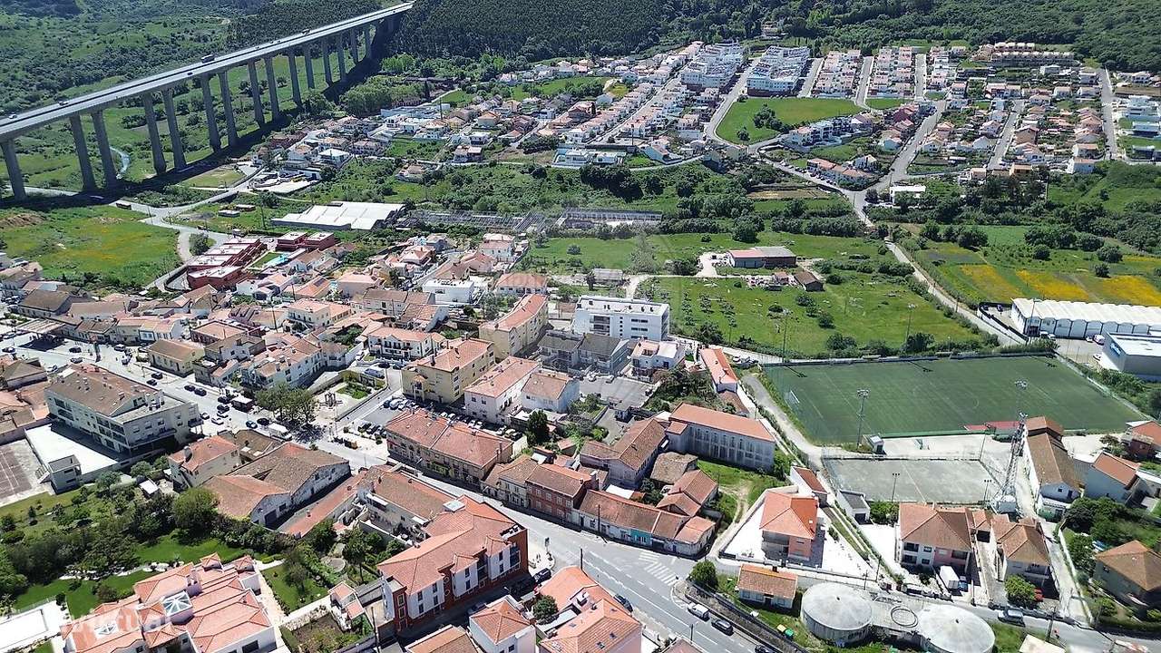 Moradia T2 para venda - Grande imagem: 2/27