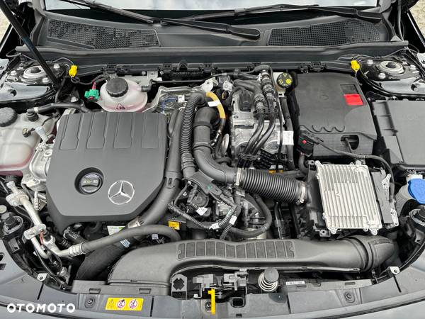 Mercedes-Benz Klasa A 250 e 8G-DCT AMG Line Advanced Plus - 22