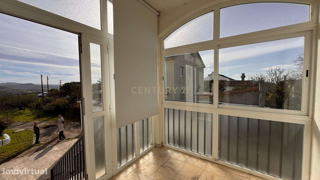 Moradia T5 com Terreno Generoso  - Mafra-34