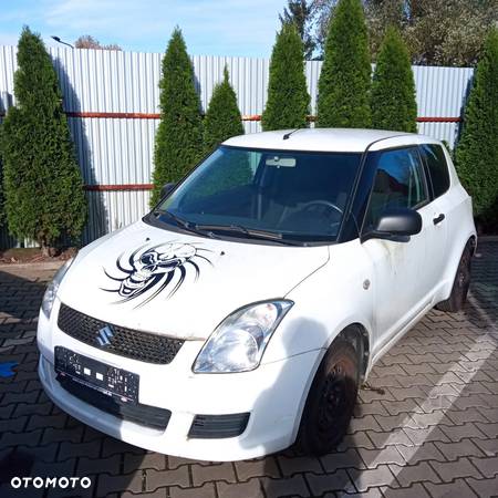 Suzuki Swift na części - 2