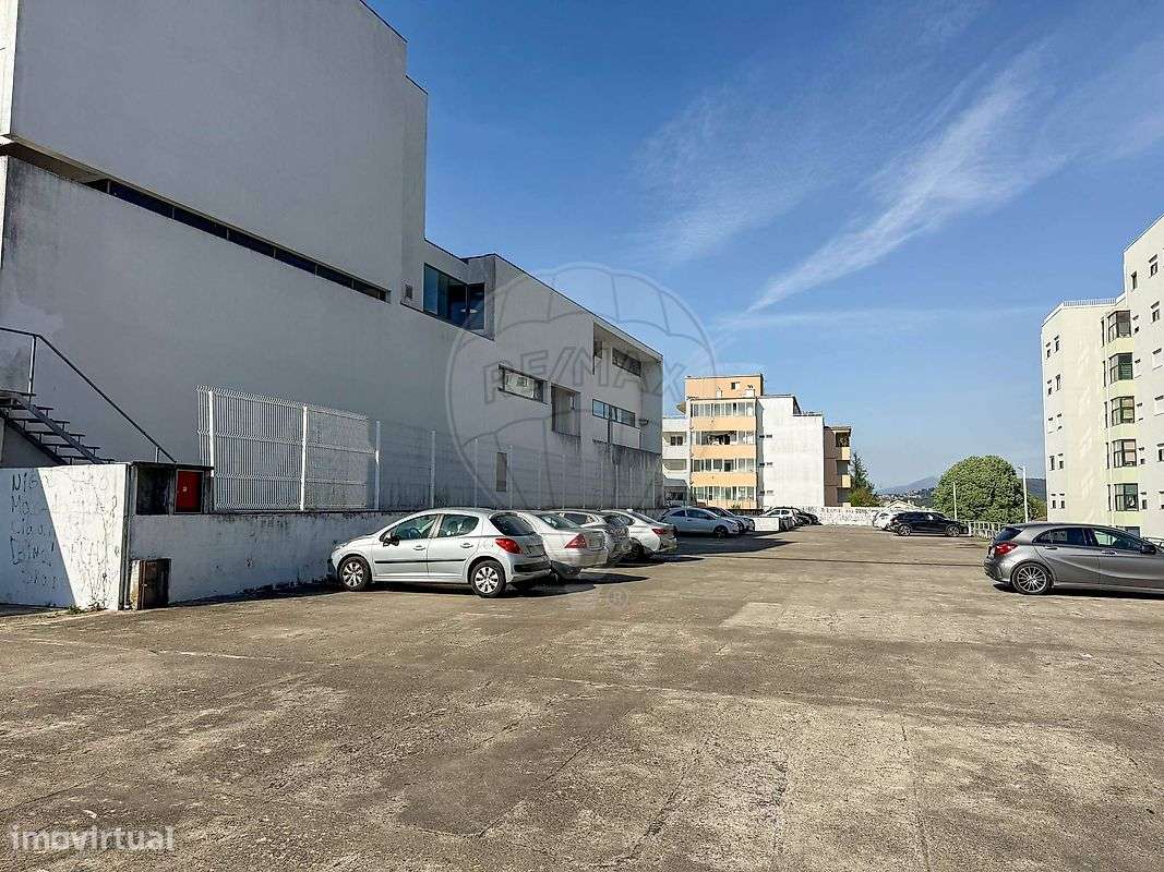 Garagem  para arrendamento - Grande imagem: 2/5