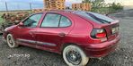 Dezmembrez Renault Megane 1 [facelift] [1999 - 2003] Hatchback 1.6 MT (107 hp) - 4