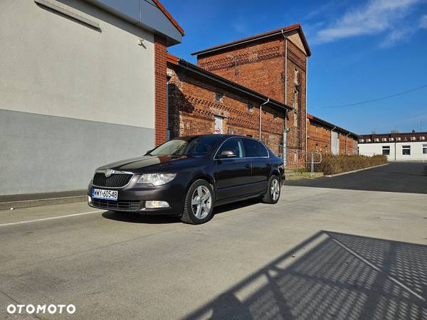 Skoda Superb 2.0 TDI Platinum - 7