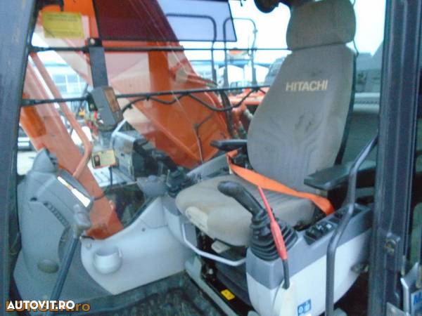 Hitachi ZX300 - 12