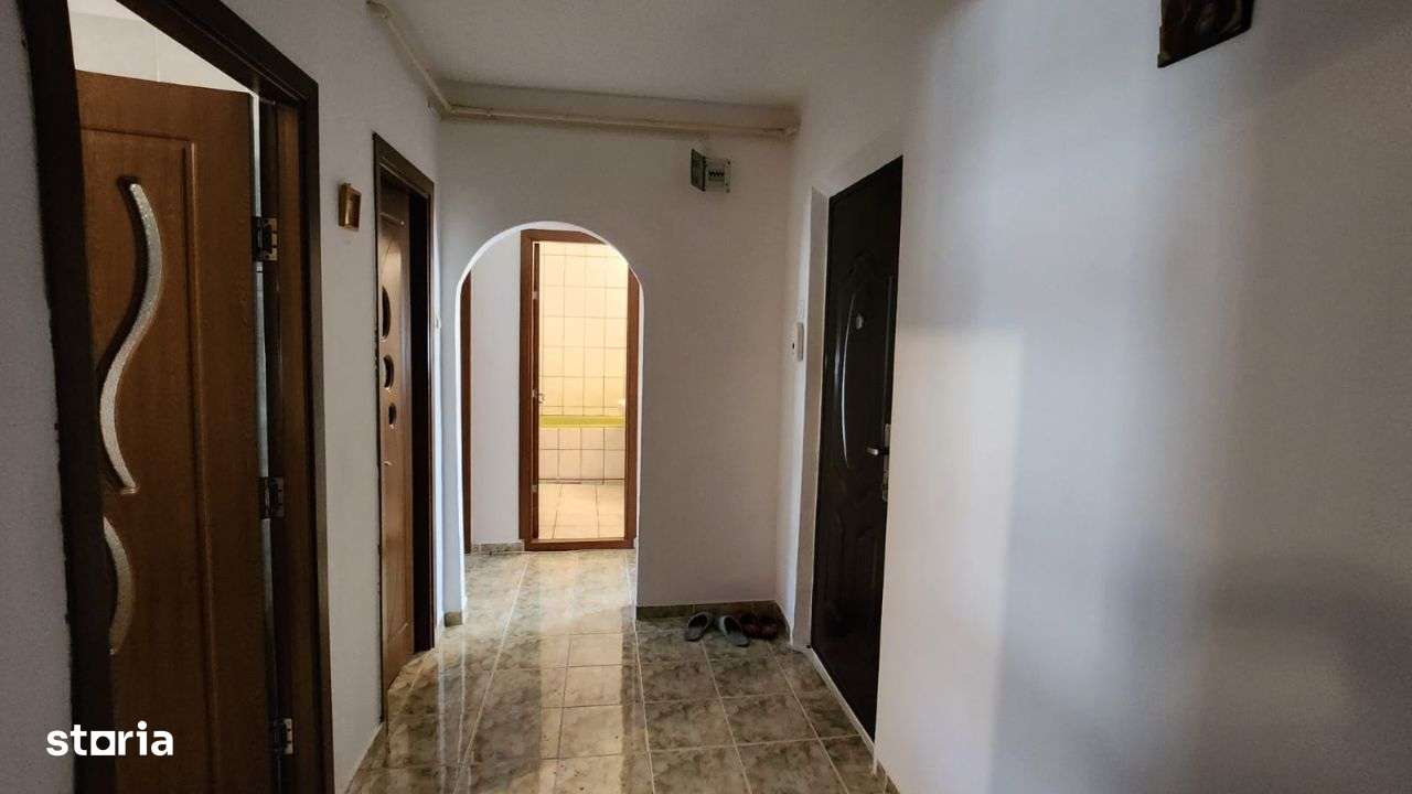 3 Camere Decomandat str. Aprodu Purice-8