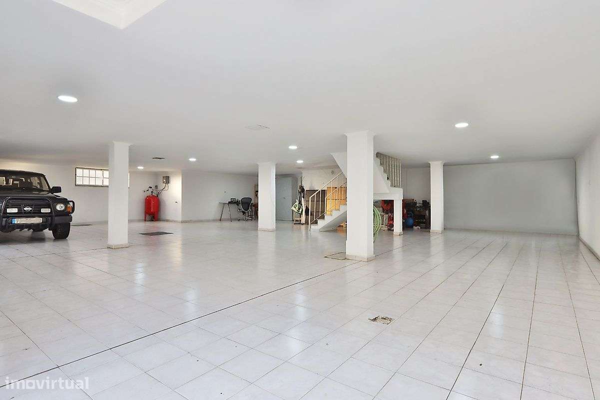 Moradia T4 para venda-40