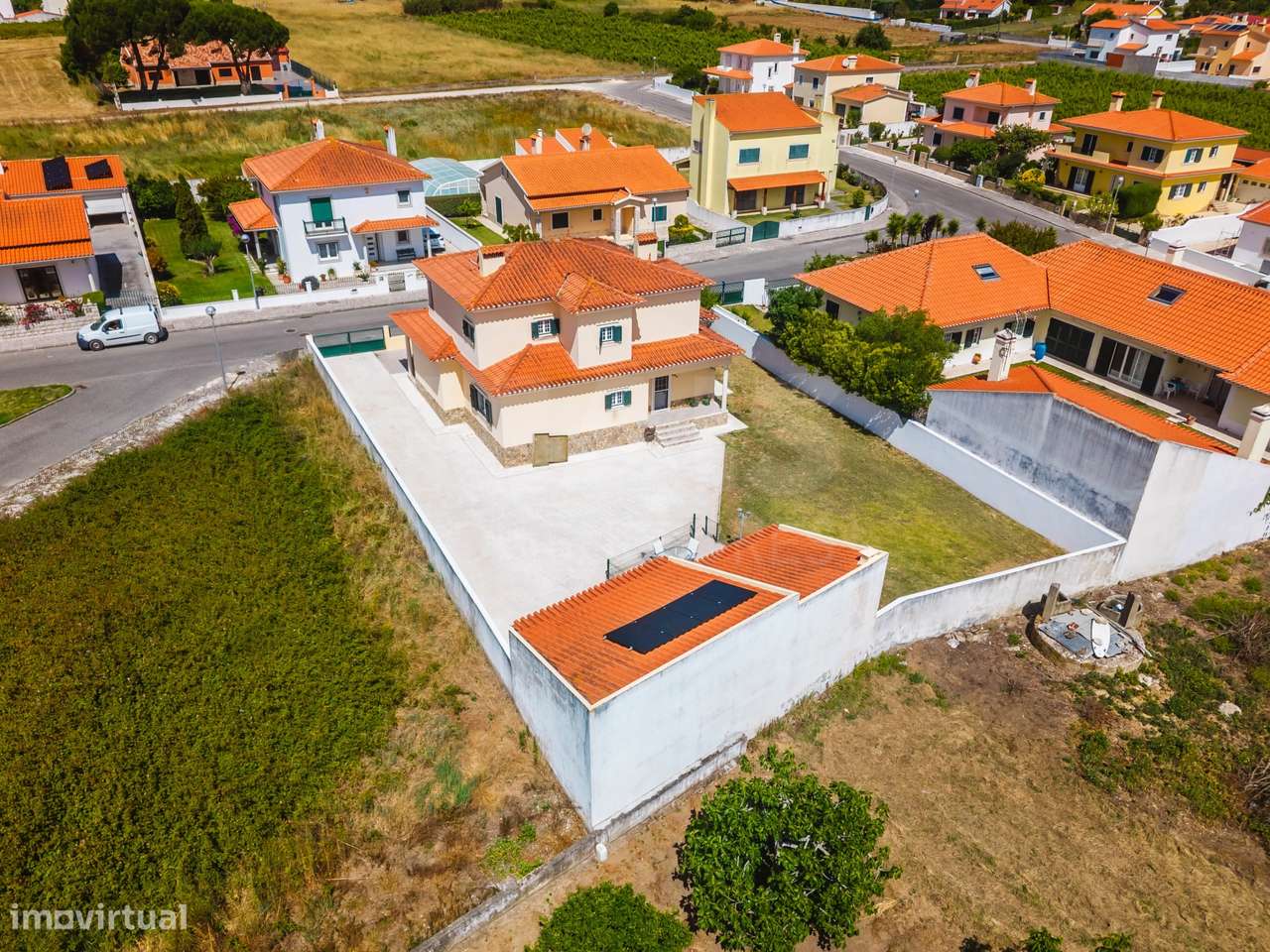Moradia T4 com Charme em Olho Marinho | 260m² | Lote 734m²-5