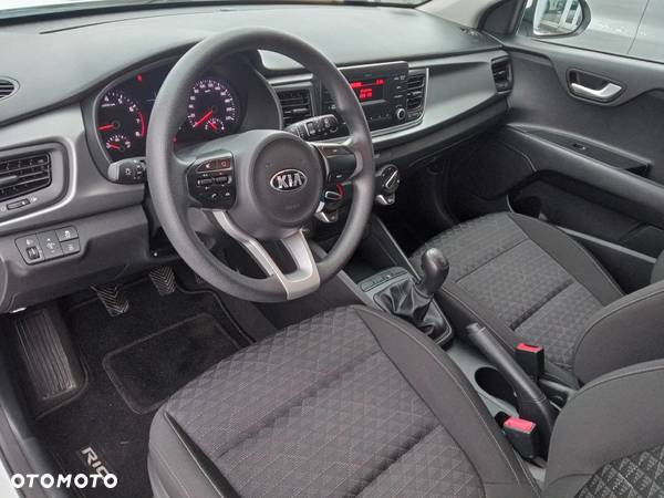 Kia Rio 1.4 M - 9