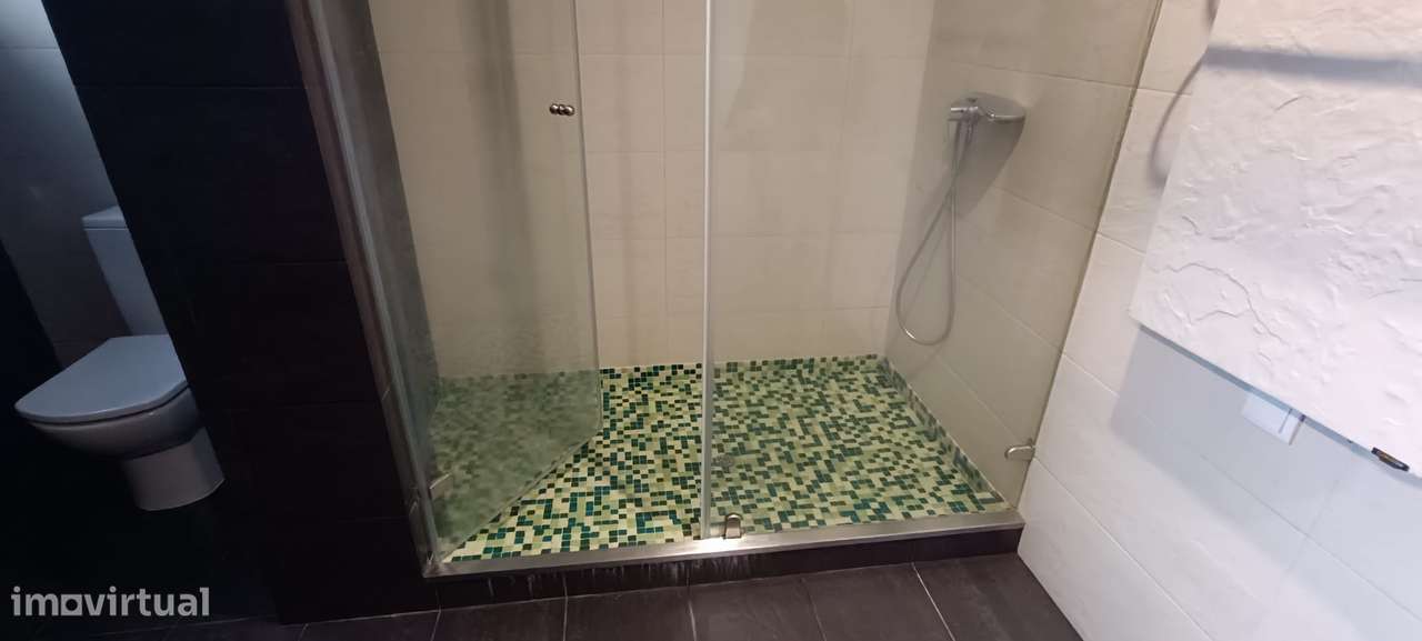 Moradia T4 Isolada na Urbanização do Bonito – Entroncamento-14