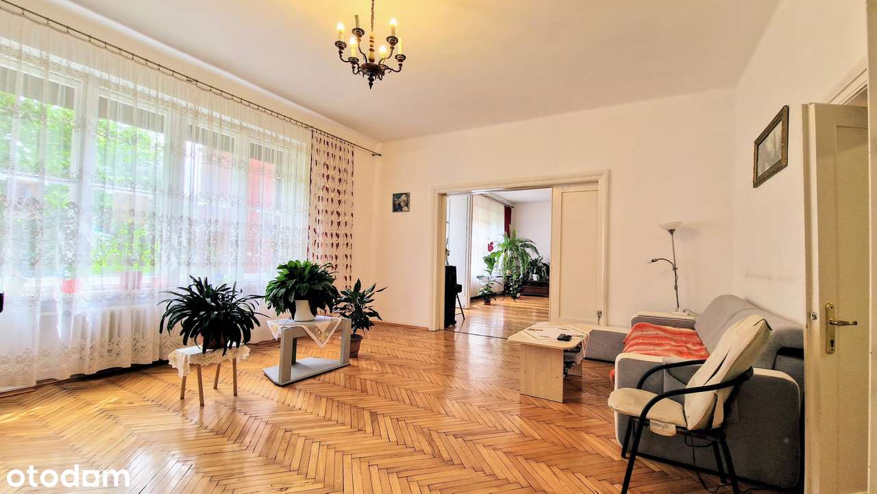 Na sprzedaż przestronne mieszkanie 133 m² z dużym ogrodem, ul Szybowa-0