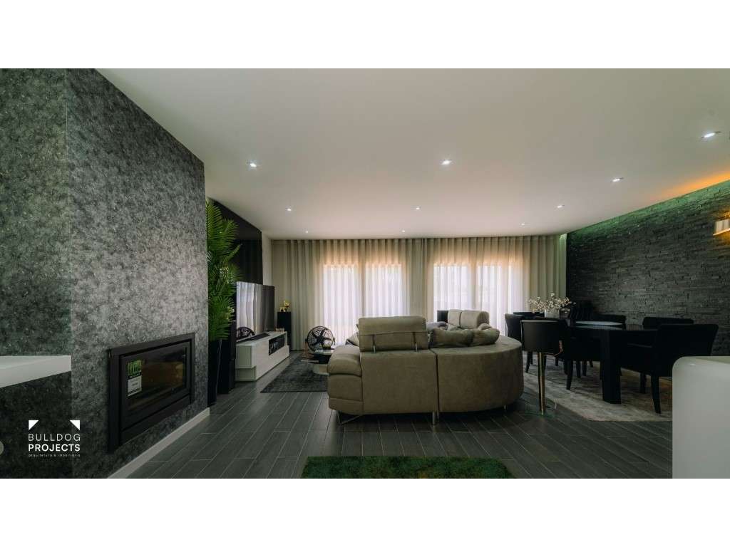 Moradia Isolada T4 Triplex Venda Coimbra-21
