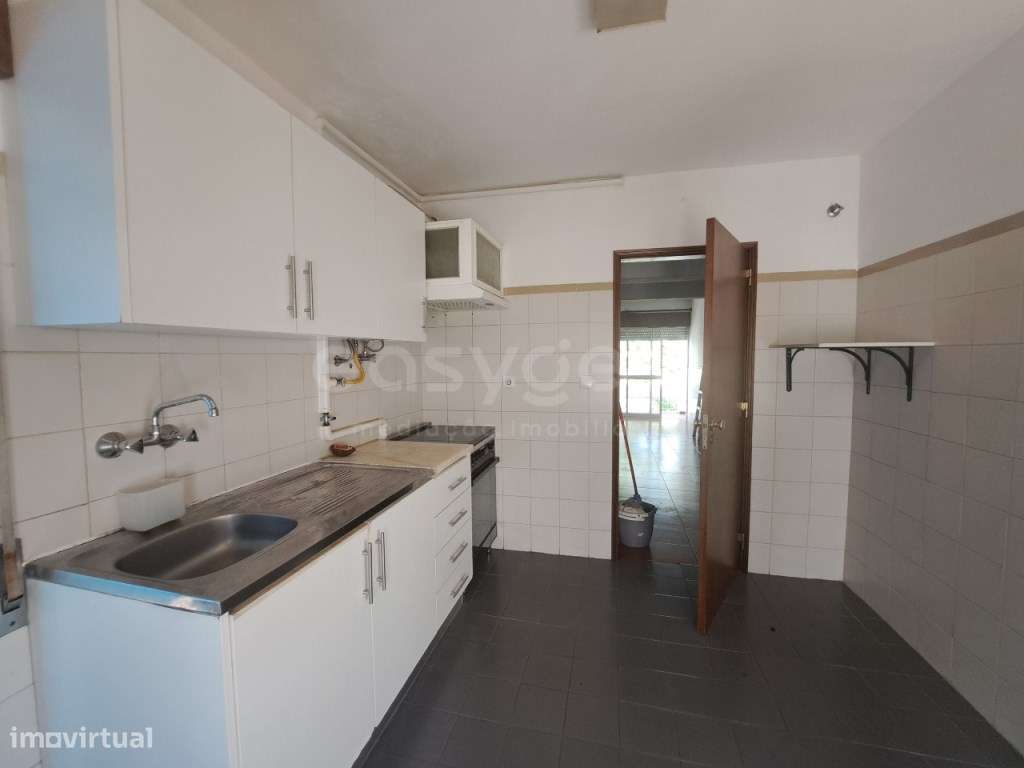 Apartamento T3 junto em zona privilegiada da Cidade, junto das Univ... - Grande imagem: 5/21