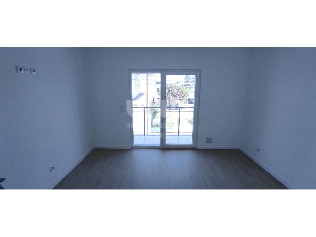 MORADIA PREMIUM TRIPLEX 5 ASSOALHADAS em Fernão Ferro 3 WC-14