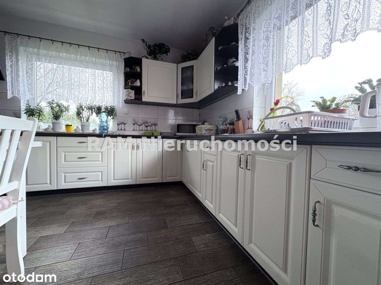 Dom, 222,30 m², Nowa Wieś-8