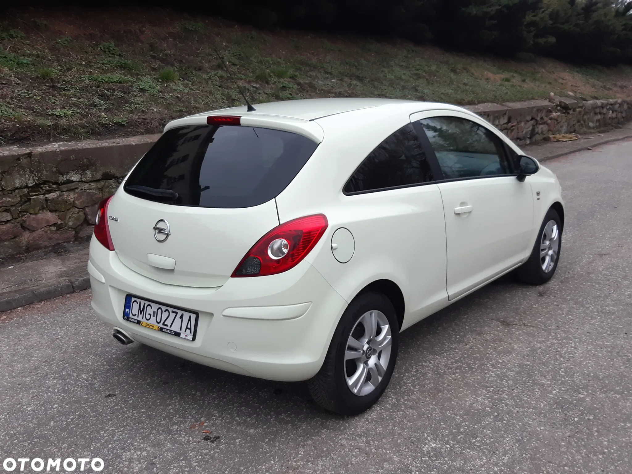 Opel Corsa 1.4 16V Active - 5