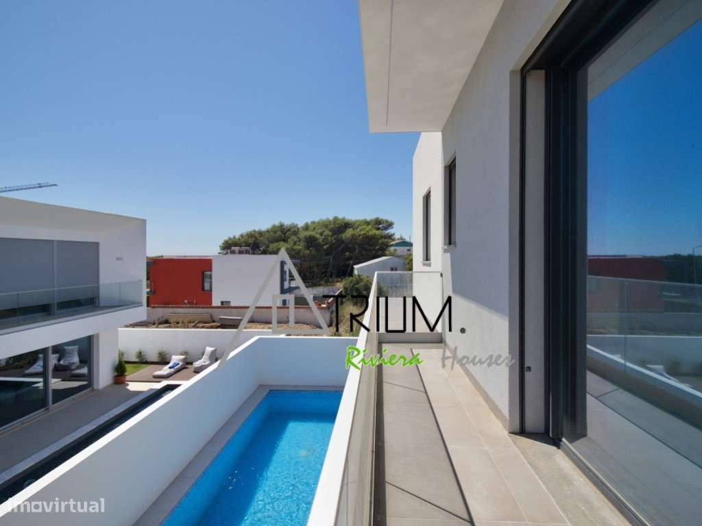 Moradia T4+1 Isolada com piscina e jardim nova-32