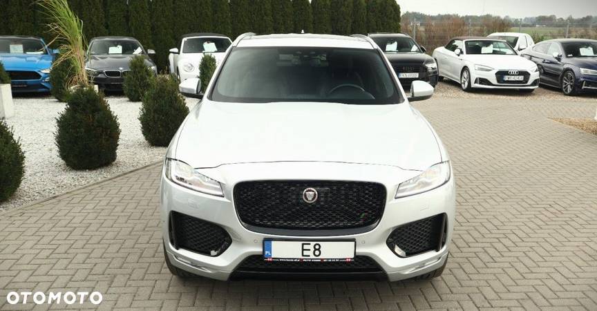 Jaguar F-Pace 30t AWD R-Sport - 10