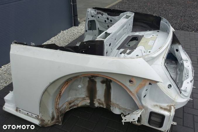 VW BEETLE CABRIO PAS BŁOTNIK TYLNY PRAWY LEWY DUPA - 3