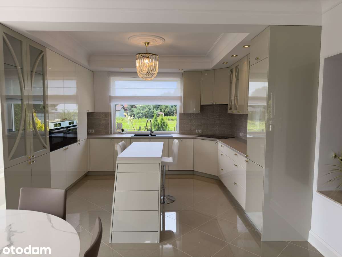 Willa  w Wiszni Małej z pompą ciepła Junkers i odwiertami 3×100 m-3