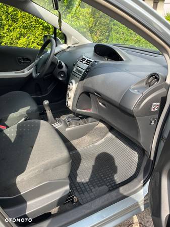 Toyota Yaris 1.3 Luna - 15