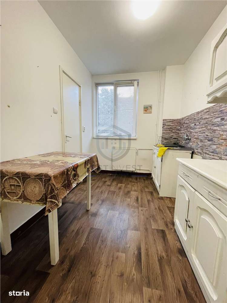 Apartament cu 2 camere, semidecomandat, Rogerius - Imagine principală: 1/10