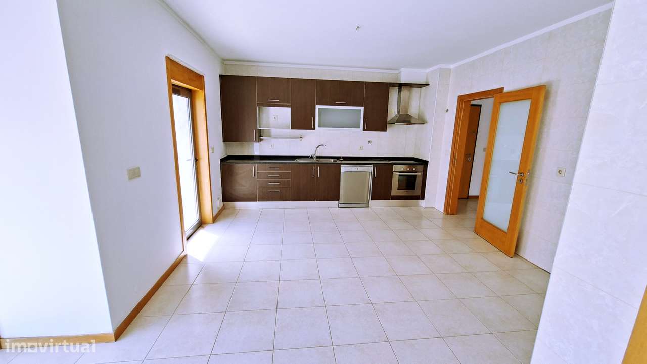 Apartamento T4 com 297m², Garagem e Lugar  estacionamento  Pinhal Novo-7