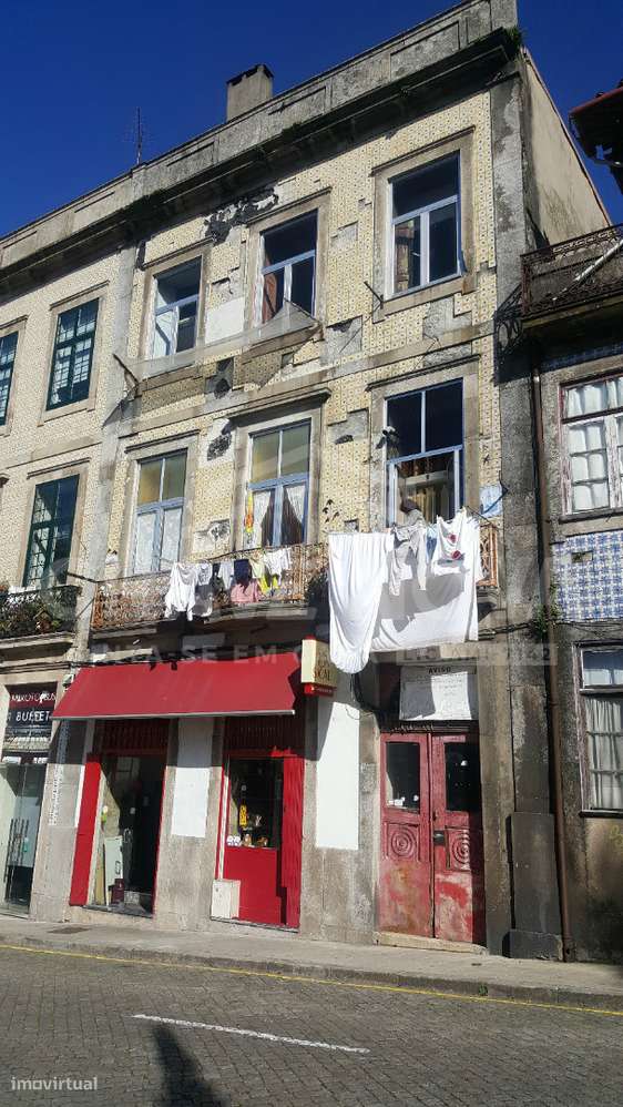 Prédio para reabilitar c/ PIP Aprovado na Baixa do Porto-4