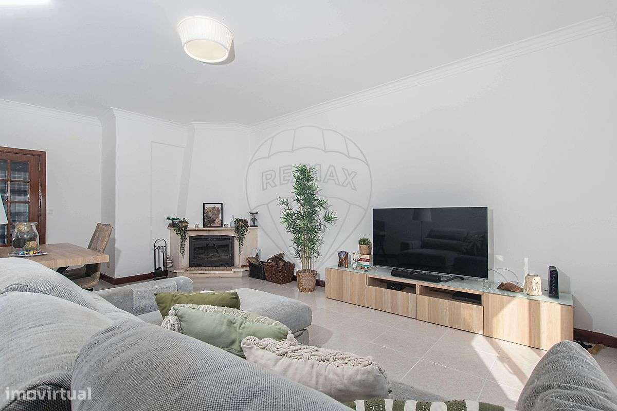 Apartamento T2 Duplex c/ terraço-8