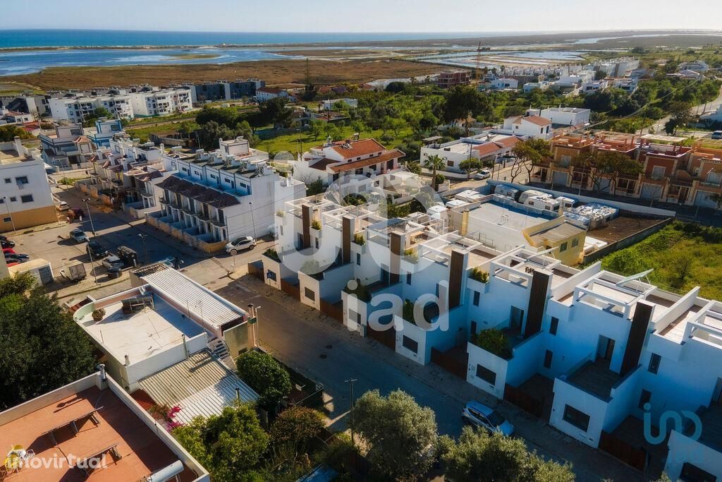 Casa / Villa T3 em Faro de 150,00 m2