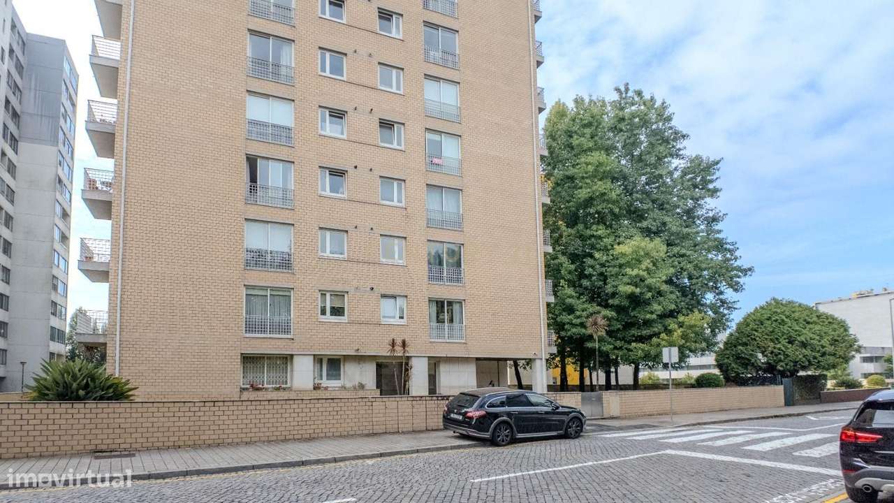 Venha viver no Campo Alegre, Porto | Apartamento de 2 quartos e 1 suit - Grande imagem: 4/46