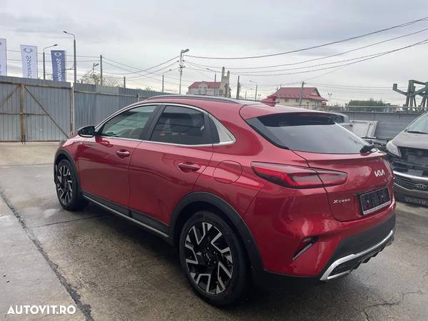 Kia XCeed - 4