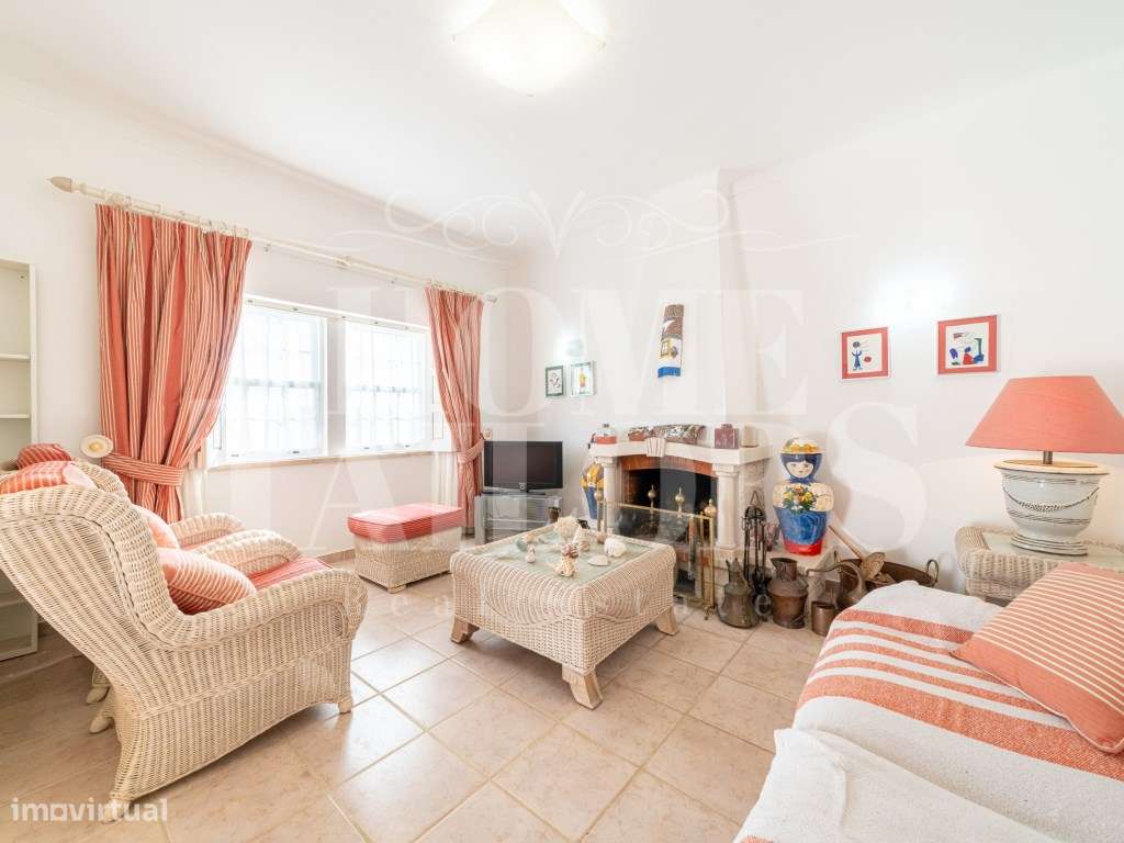 Moradia T3 com Jardim e Piscina entre Mafra e Ericeira-15