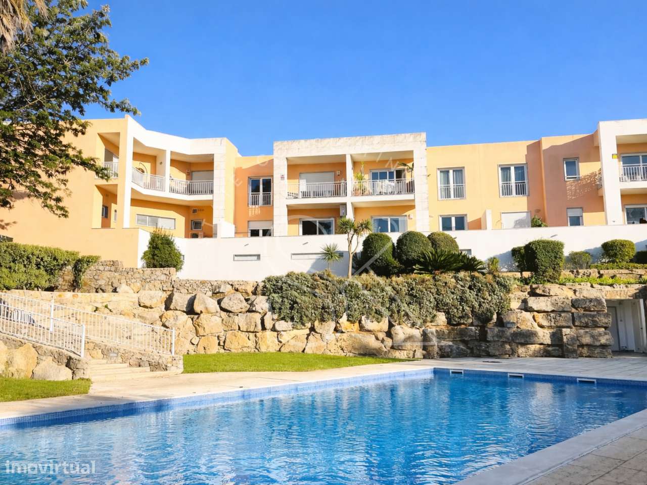 T2 em Condomínio |  Alcabideche-1