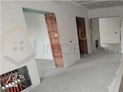 Duplex superb - compartimentare excelenta - personalizare interioara - - Imagine principală: 4/13