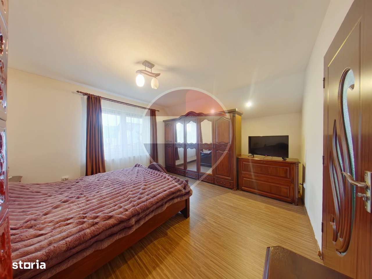 Casă / Vilă cu 4 camere de vânzare-11