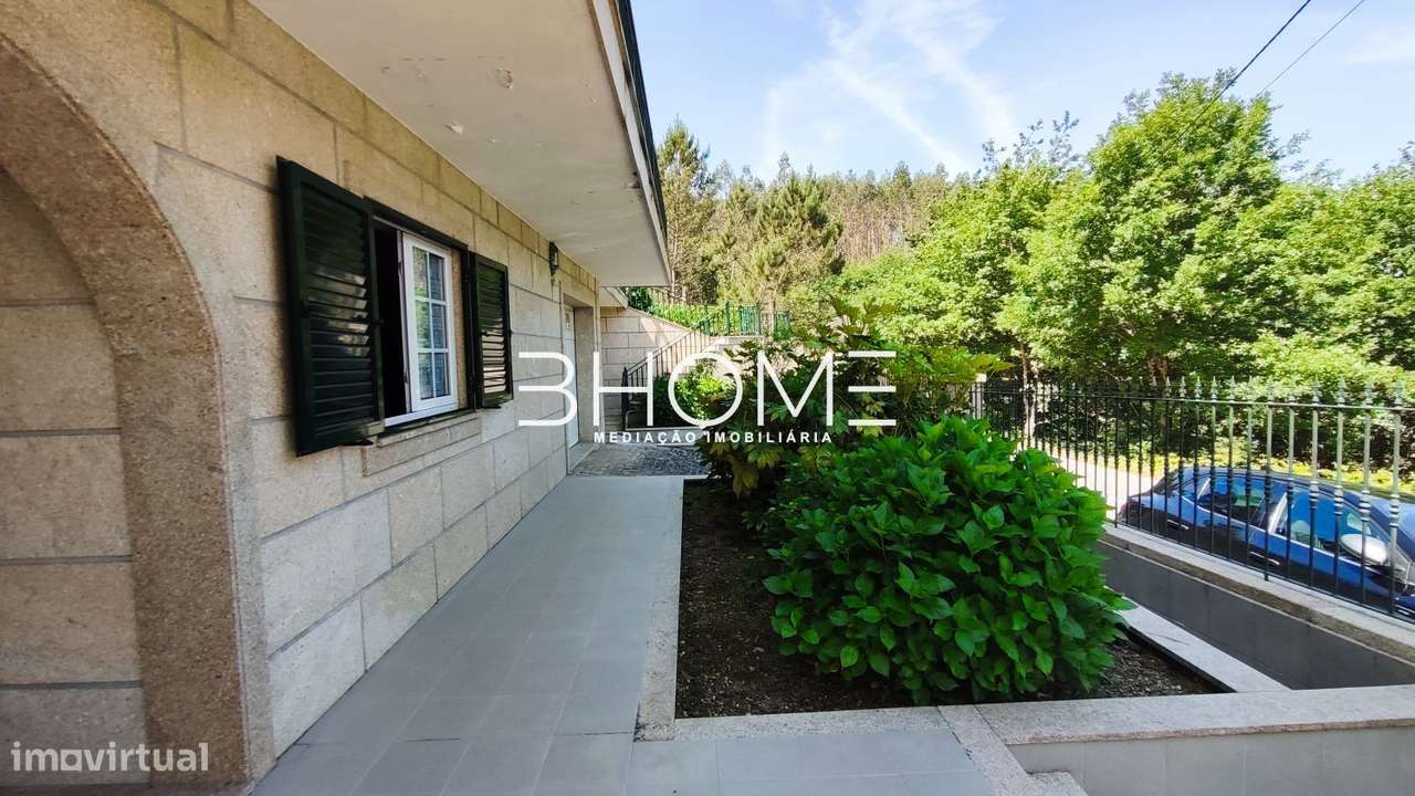 Moradia Individual na Povoa de Lanhoso - Sobradelo da Goma-5