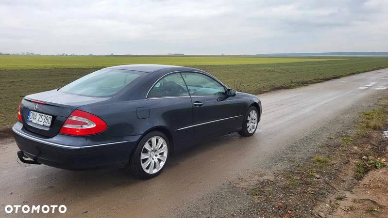 Mercedes-Benz CLK - 2