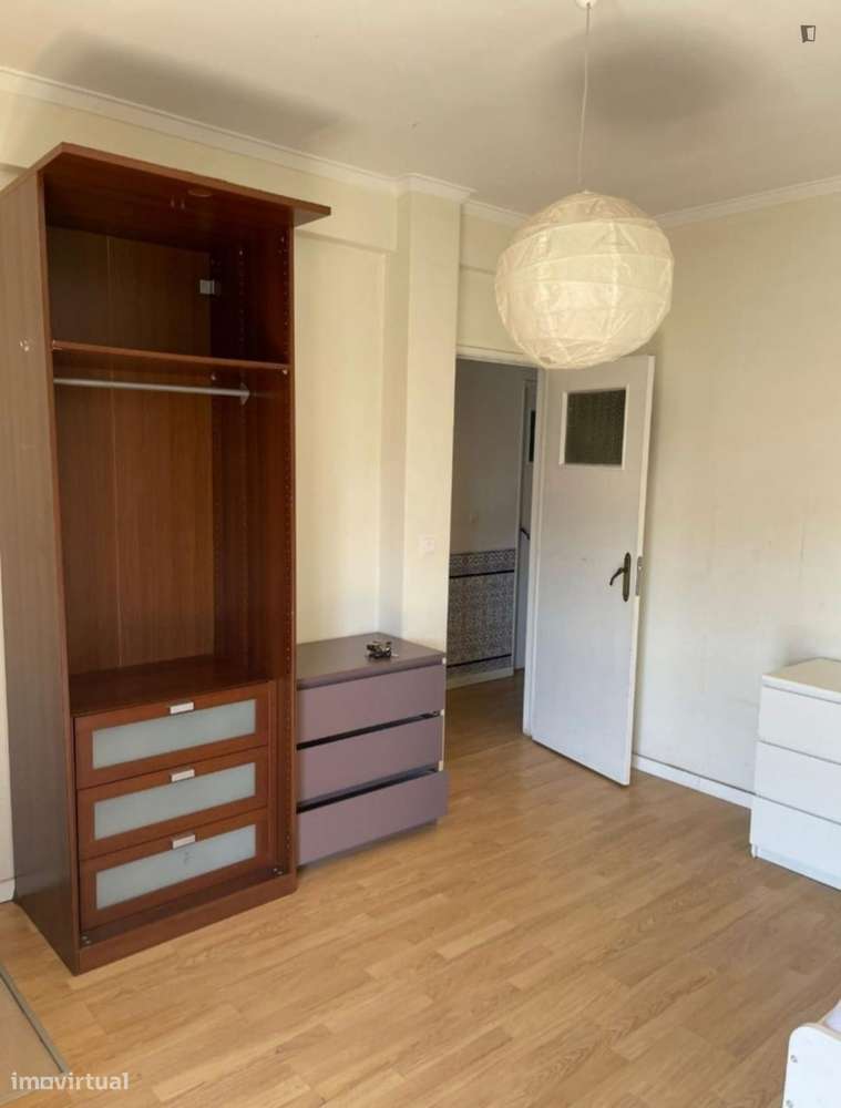 Quarto - localizado em Lisbon - Grande imagem: 3/10