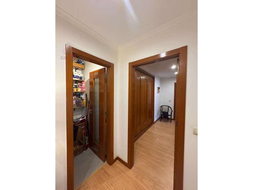 Excelente apartamento T2 para venda em Mem Martins-8