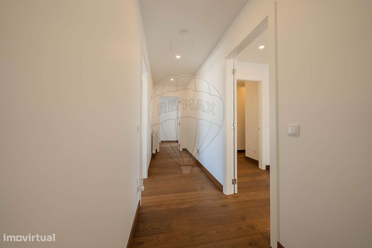 Moradia T4 para venda-15