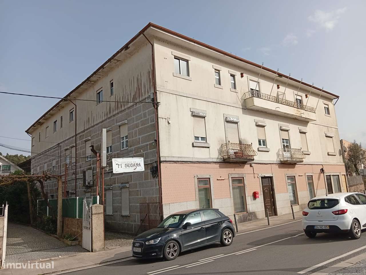 Venda de prédio localizado centro das Termas São Vicente Penafiel-13