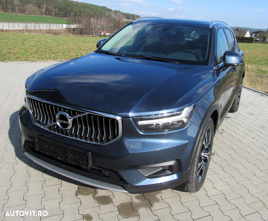 Volvo XC 40 T5 Twin Engine DKG Momentum Pro - 2