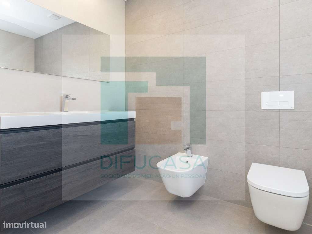 Moradia Geminada T3 + escritorio-28