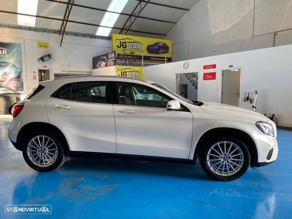 Mercedes-Benz GLA 180 Aut. - 10