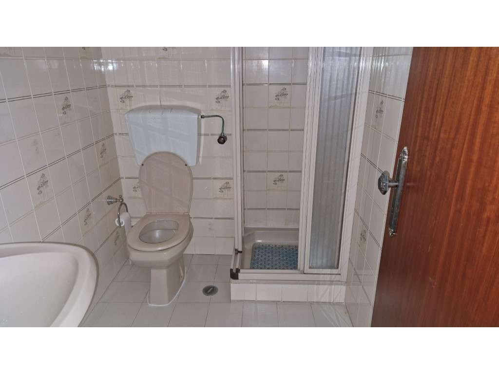 T4 - Bairro do Liceu - Excelentes Áreas-20