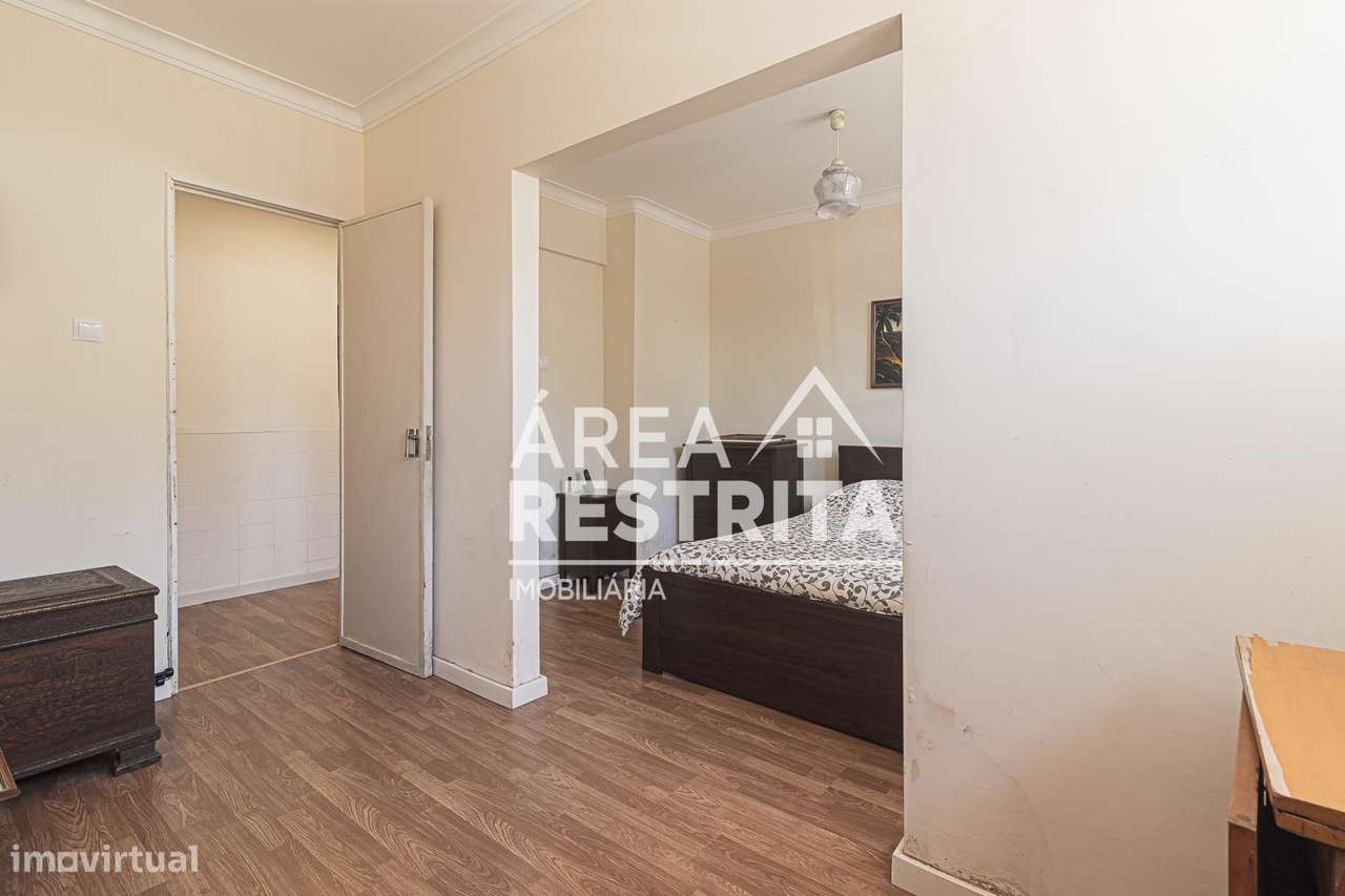Apartamento T3 com Cave - Amadora-18