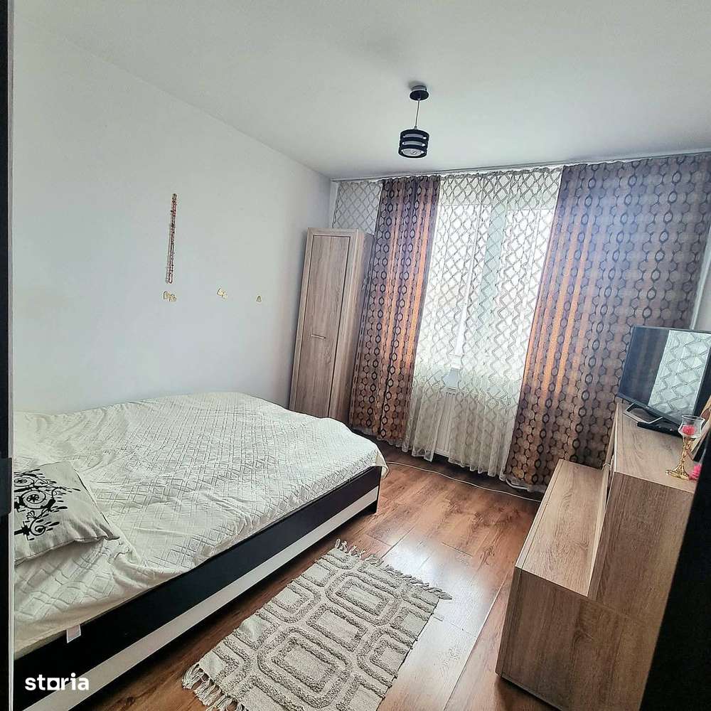 De vanzare 4 camere,2 balcoane,mobilat și utilat zona ultracentrala - Imagine principală: 2/17